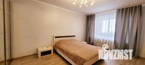 2-к квартира, посуточно, 64м2, 1/17 этаж