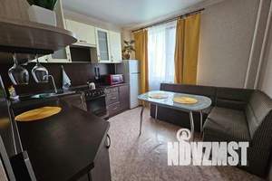 1-к квартира, посуточно, 40м2, 10/17 этаж