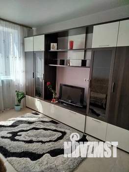 1-к квартира, посуточно, 40м2, 9/25 этаж