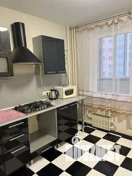 1-к квартира, посуточно, 40м2, 6/10 этаж