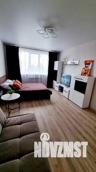 1-к квартира, посуточно, 38м2, 6/17 этаж