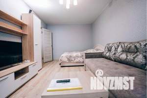 1-к квартира, посуточно, 40м2, 3/25 этаж