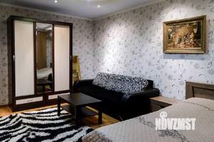 1-к квартира, посуточно, 42м2, 2/10 этаж