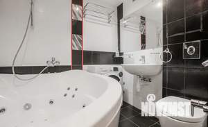 Студия квартира, посуточно, 42м2, 2/5 этаж