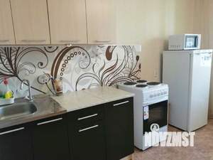 3-к квартира, посуточно, 98м2, 1/1 этаж