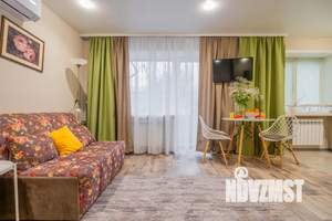 Студия квартира, посуточно, 35м2, 3/5 этаж