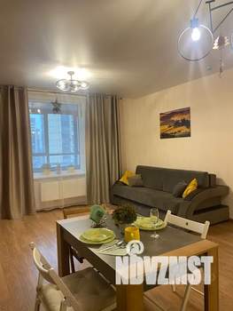 Студия квартира, посуточно, 35м2, 5/25 этаж