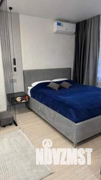 1-к квартира, посуточно, 38м2, 1/17 этаж