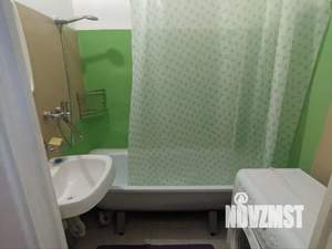 1-к квартира, посуточно, 35м2, 2/10 этаж