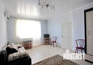 1-к квартира, посуточно, 45м2, 9/16 этаж