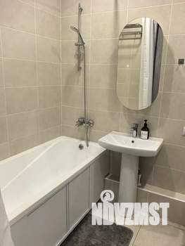 1-к квартира, посуточно, 42м2, 9/18 этаж