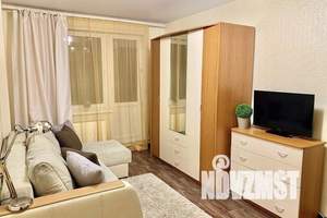 1-к квартира, посуточно, 40м2, 3/17 этаж