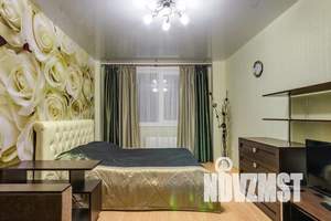 1-к квартира, посуточно, 42м2, 8/19 этаж