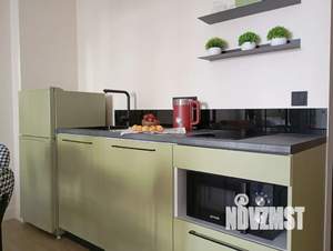 Студия квартира, посуточно, 37м2, 13/25 этаж