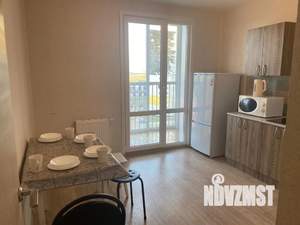 1-к квартира, посуточно, 38м2, 9/17 этаж