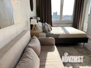 1-к квартира, посуточно, 42м2, 21/25 этаж