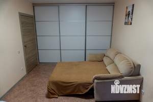 1-к квартира, посуточно, 35м2, 13/16 этаж