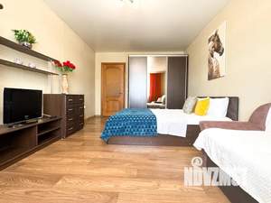 1-к квартира, посуточно, 43м2, 7/17 этаж