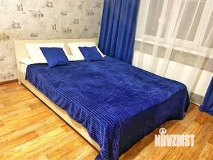 1-к квартира, посуточно, 42м2, 5/15 этаж