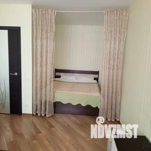 1-к квартира, посуточно, 43м2, 7/17 этаж