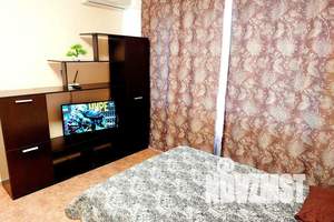 1-к квартира, посуточно, 10м2, 6/10 этаж