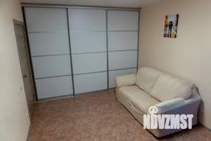 1-к квартира, посуточно, 35м2, 13/16 этаж