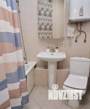 1-к квартира, посуточно, 40м2, 9/25 этаж