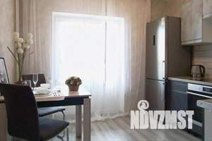 1-к квартира, посуточно, 39м2, 8/18 этаж