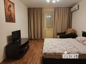 1-к квартира, посуточно, 40м2, 8/10 этаж