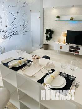 Студия квартира, посуточно, 50м2, 11/22 этаж