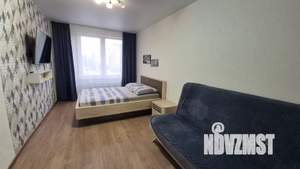 1-к квартира, посуточно, 40м2, 4/25 этаж