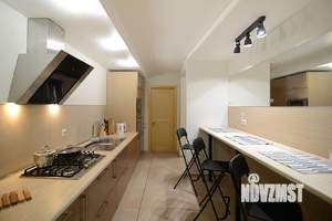 1-к квартира, посуточно, 44м2, 7/10 этаж