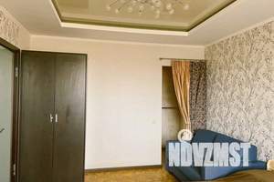 1-к квартира, посуточно, 38м2, 4/10 этаж