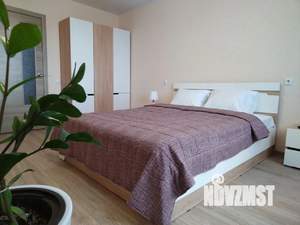 1-к квартира, посуточно, 43м2, 16/17 этаж