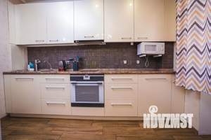 Студия квартира, посуточно, 40м2, 12/16 этаж