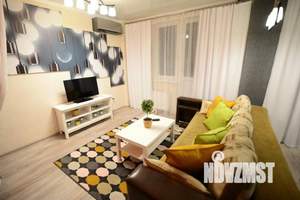 1-к квартира, посуточно, 42м2, 1/1 этаж