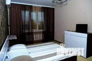 1-к квартира, посуточно, 42м2, 6/15 этаж