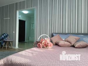 1-к квартира, посуточно, 42м2, 1/1 этаж