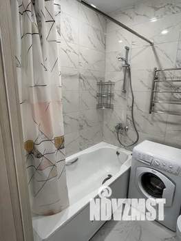 1-к квартира, посуточно, 44м2, 21/25 этаж