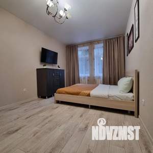 1-к квартира, посуточно, 38м2, 4/21 этаж