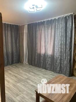 Студия квартира, посуточно, 30м2, 1/3 этаж