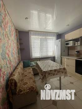 1-к квартира, посуточно, 47м2, 7/18 этаж