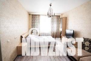 1-к квартира, посуточно, 41м2, 1/10 этаж