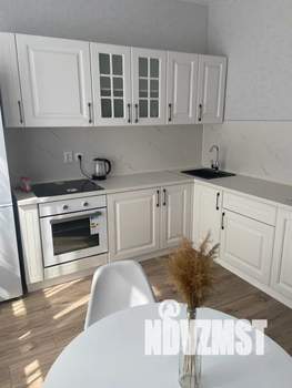 1-к квартира, посуточно, 38м2, 2/16 этаж