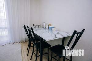 1-к квартира, посуточно, 42м2, 4/17 этаж