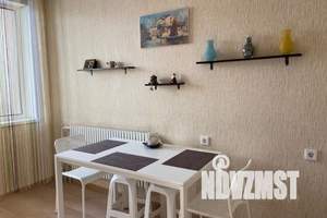 1-к квартира, посуточно, 38м2, 8/18 этаж