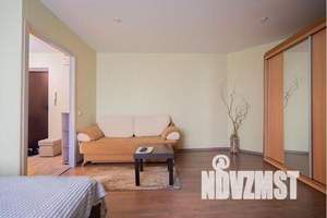 1-к квартира, посуточно, 40м2, 11/17 этаж