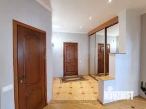 3-к квартира, на длительный срок, 135м2, 4/6 этаж