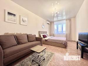 1-к квартира, посуточно, 43м2, 1/1 этаж