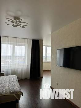 Студия квартира, посуточно, 40м2, 17/17 этаж